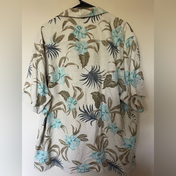 Caribbean Mens Aqua Blue Floral Print Short Sleeve Hawaiian Silk Shirt - Picture 7 of 7